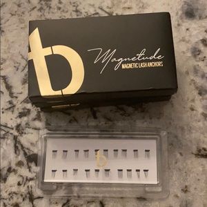Tori Belle Magnetic Lash Anchors